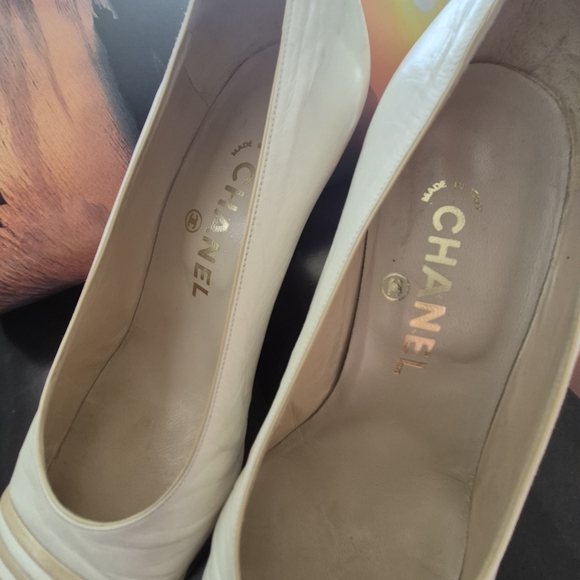 Aithentic Chanel Cream Women's Shoes Size 6 - Picture 9 of 10